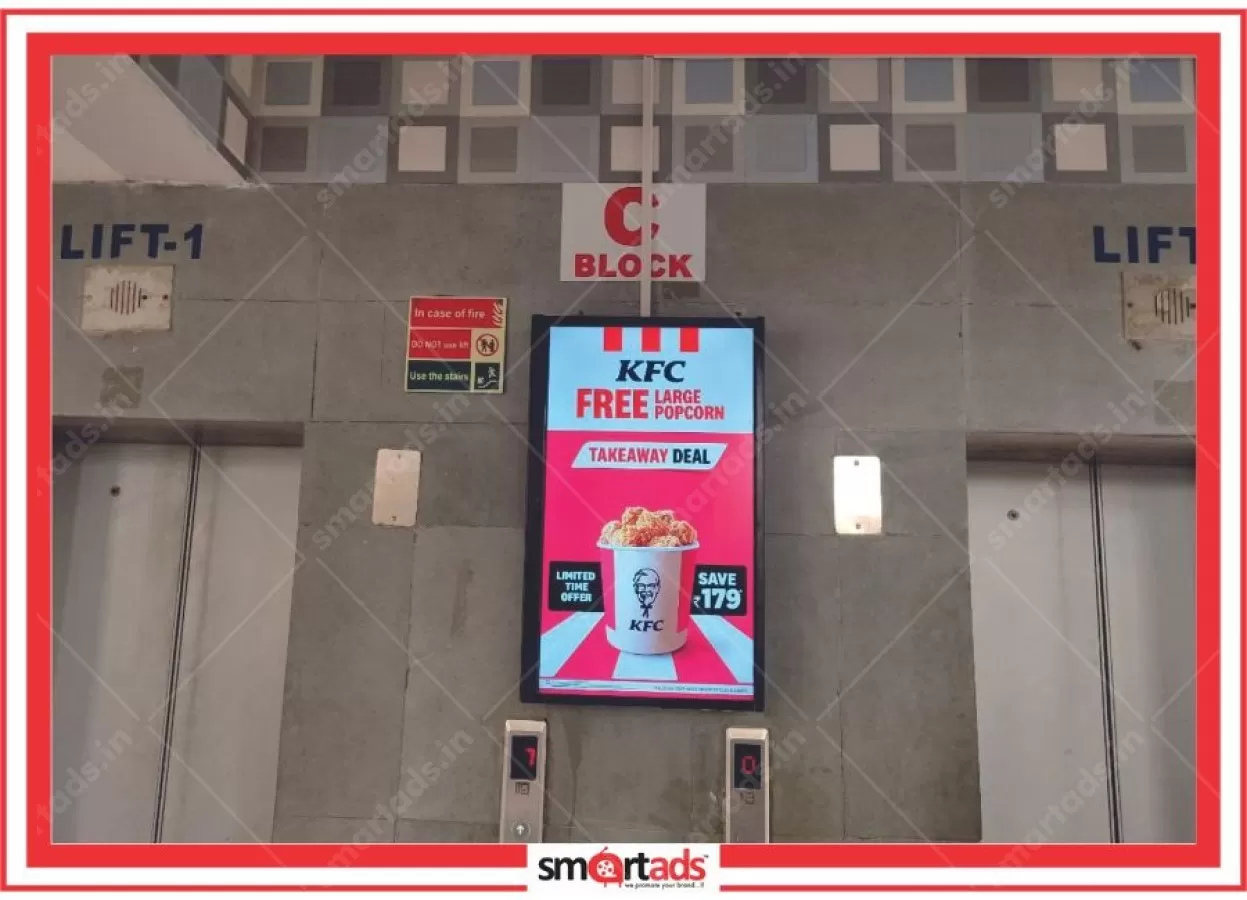 Live Screen media advertisement