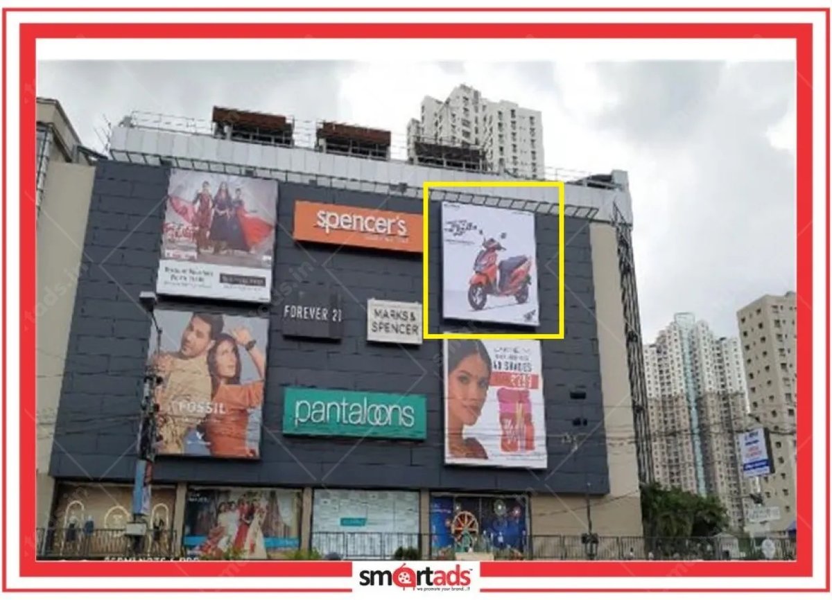Facade media advertisement