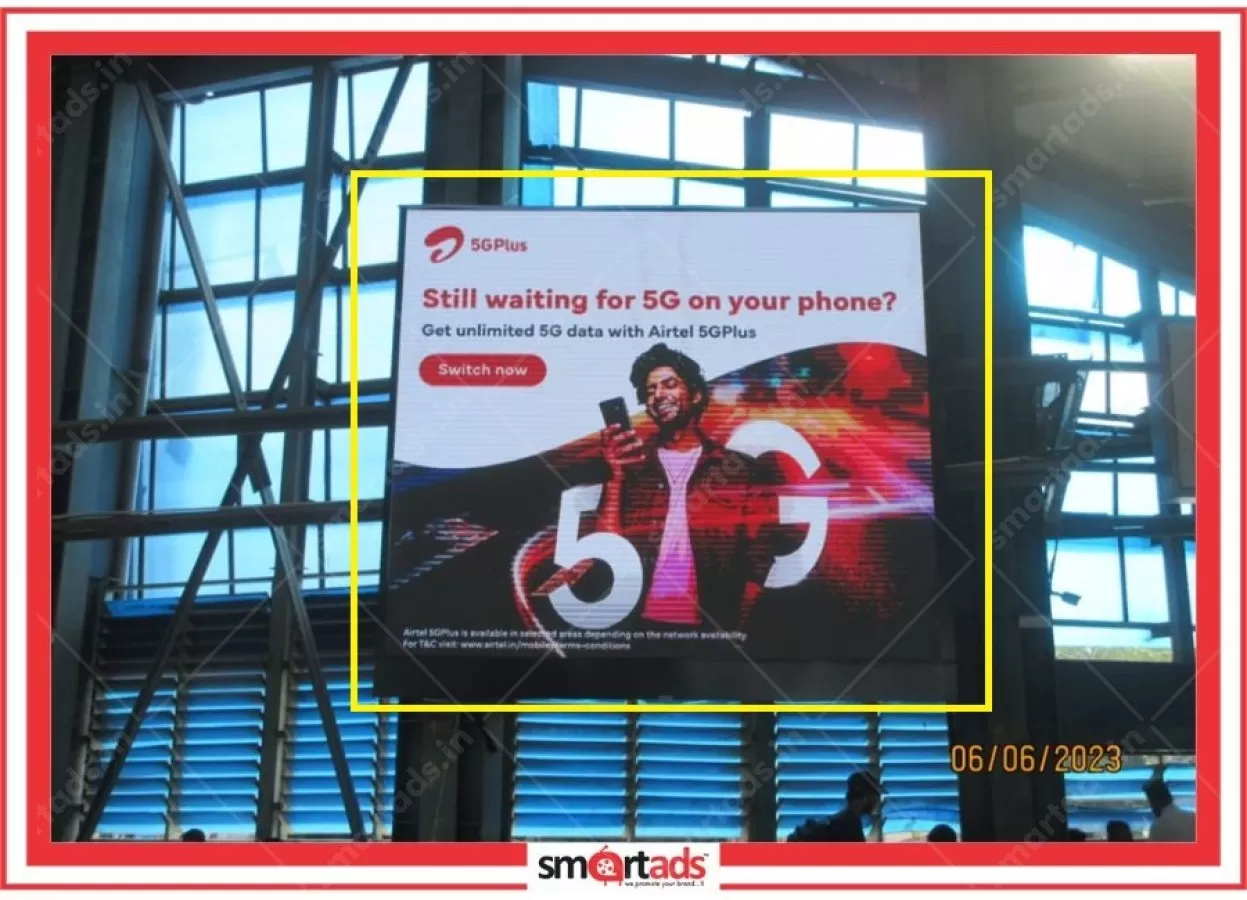 FOB LED Screen media advertisement