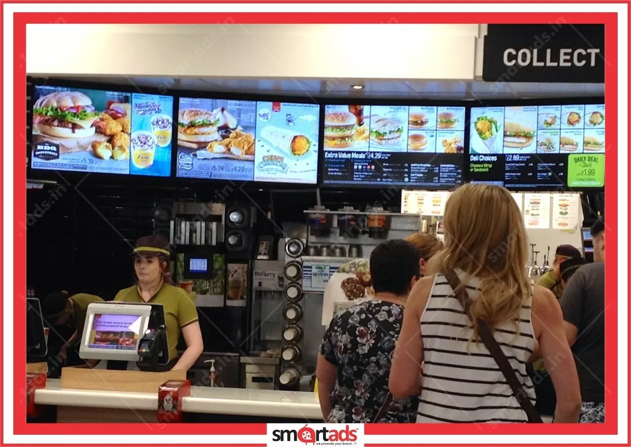 Scroller media advertisement