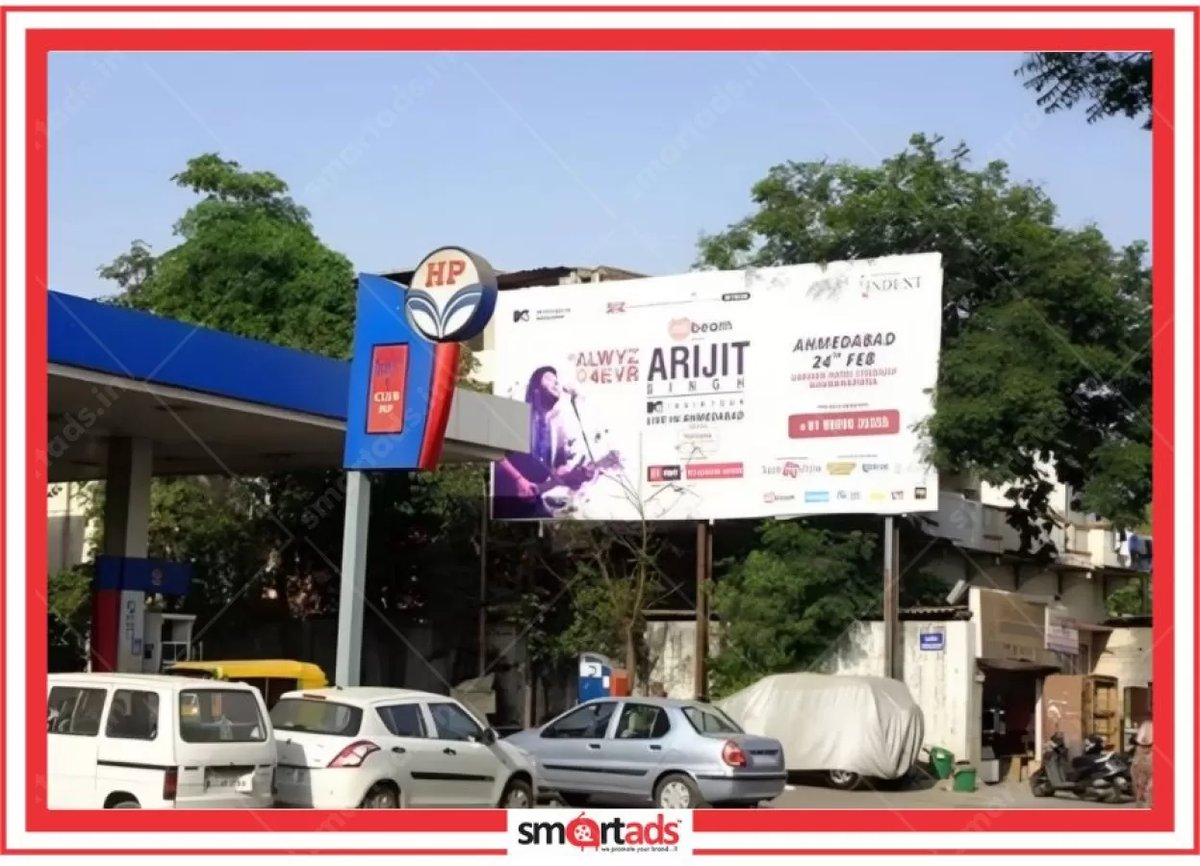 Hoarding media advertisement